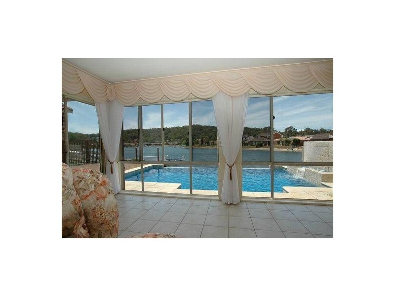 St Huberts Island NSW 2257