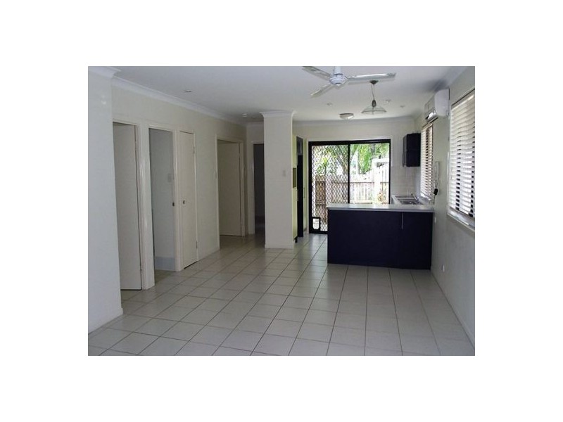3 10 WOODCOCK STREET, Scarborough QLD 4020