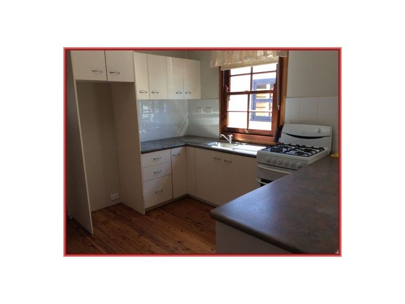 11 Inglis Street, Woody Point QLD 4019