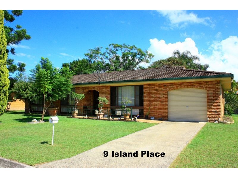 9 Island Place, Urunga NSW 2455