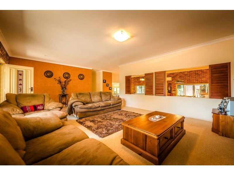 15 Ridgewood Drive, Raleigh NSW 2454