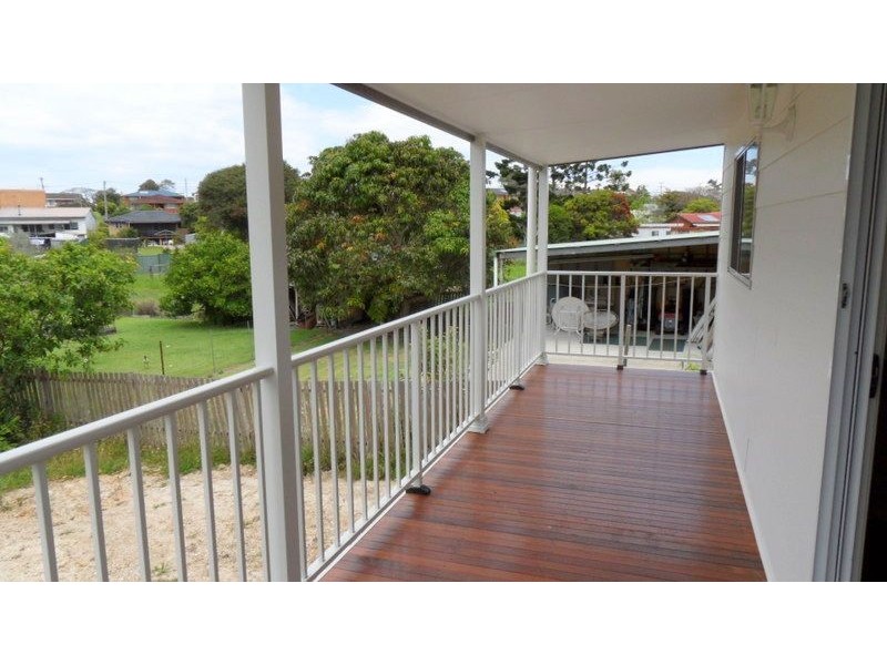 8 Lourdes Avenue, Urunga NSW 2455