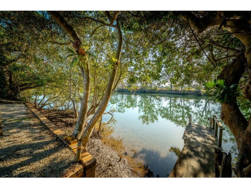 34 Island Place, Urunga NSW 2455