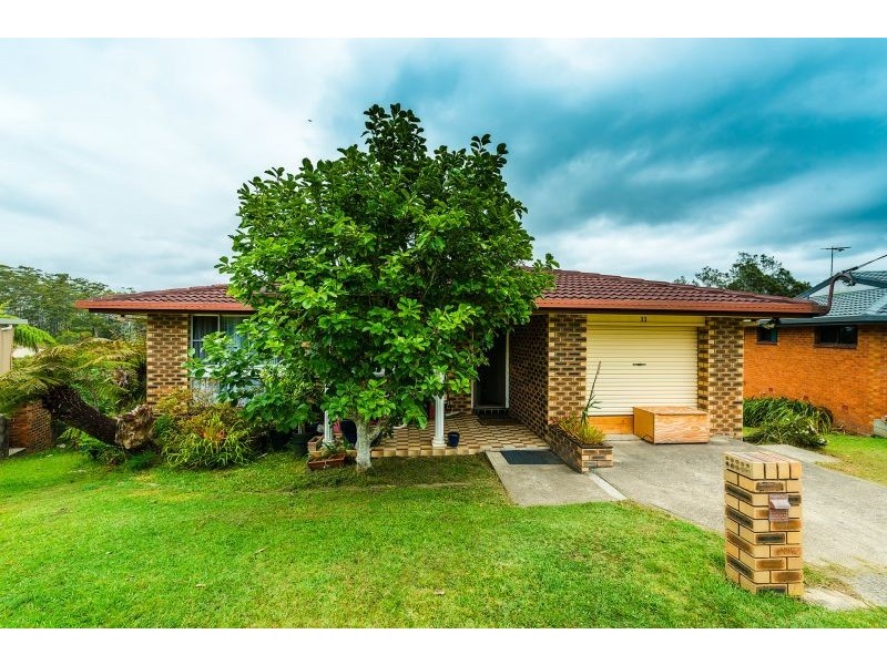 11 Crescent Street, Urunga NSW 2455