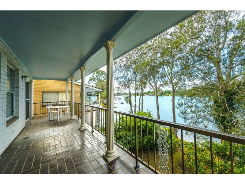 12 Vernon Cres, Urunga NSW 2455