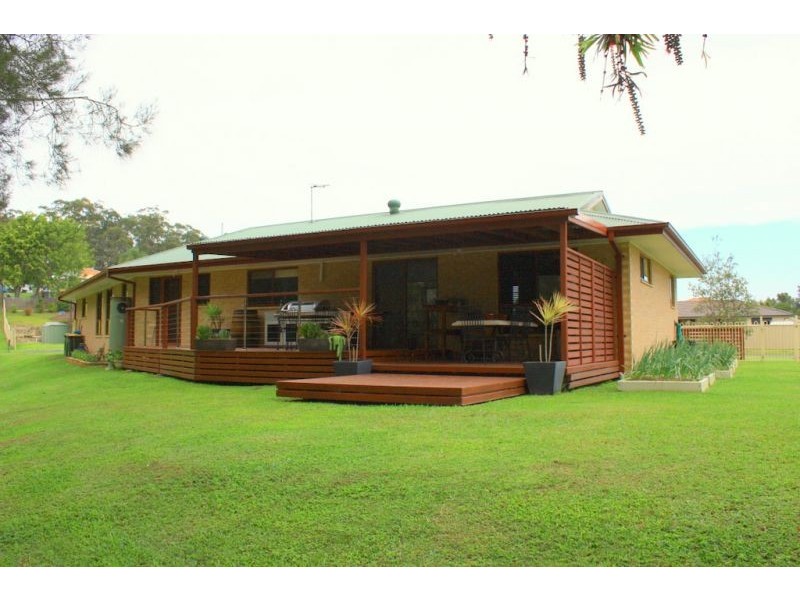 17 Lake Ct, Urunga NSW 2455