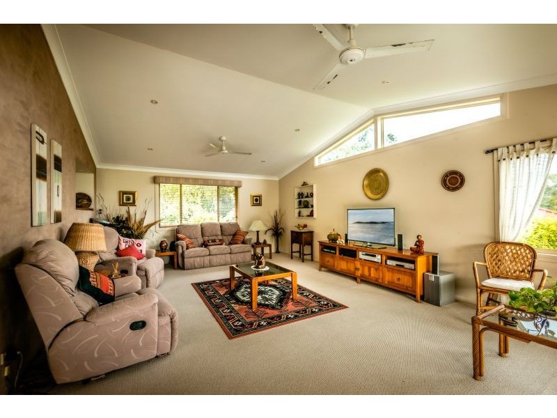 8 Tuckers Rock Road, Repton NSW 2454