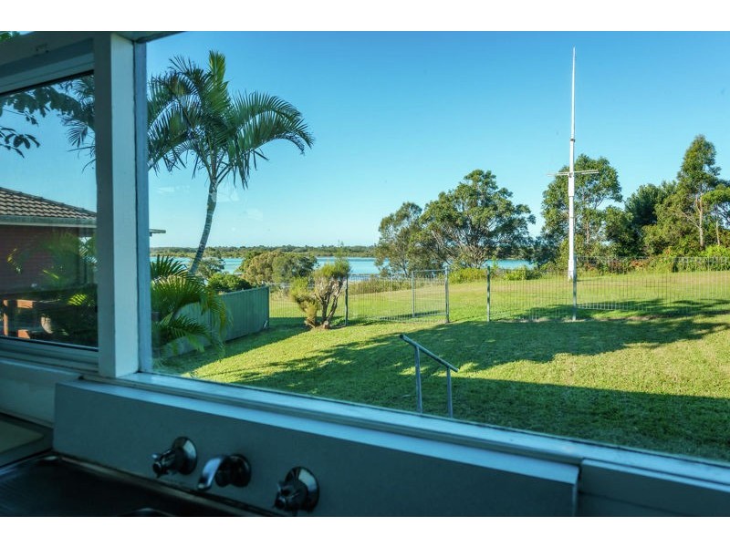 12 Morgo Street, Urunga NSW 2455