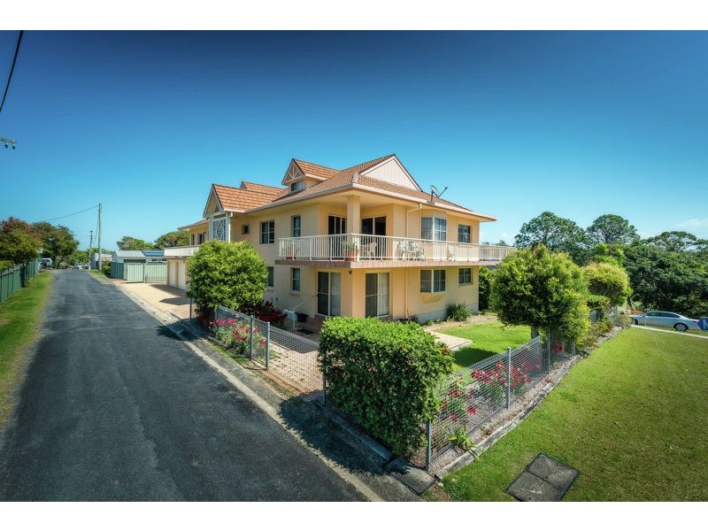 2/3 North Street, Urunga NSW 2455