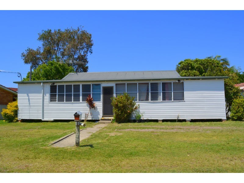 15 High Street, Urunga NSW 2455