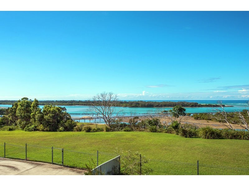 18 Morgo Street, Urunga NSW 2455