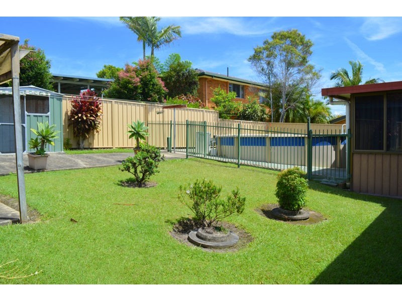 13 Vernon Crescent, Urunga NSW 2455