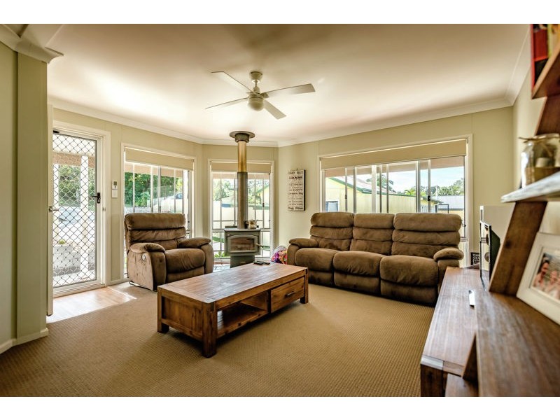 8 Lourdes Avenue, Urunga NSW 2455