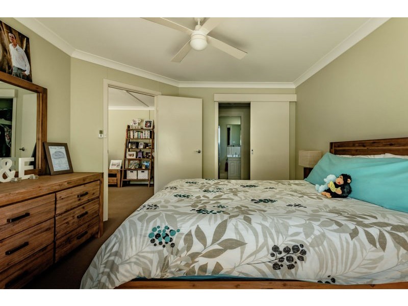 8 Lourdes Avenue, Urunga NSW 2455