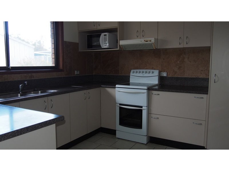 8 Marina Crescent, Urunga NSW 2455