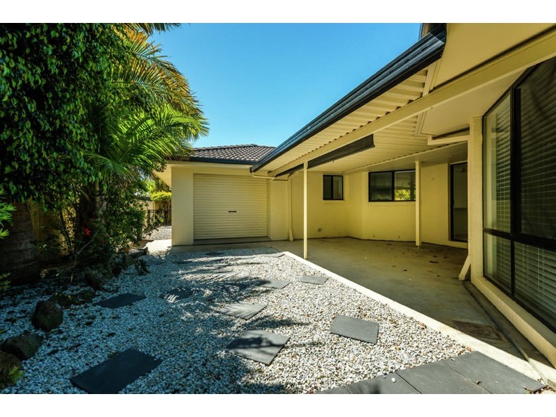 24 Lake Court, Urunga NSW 2455