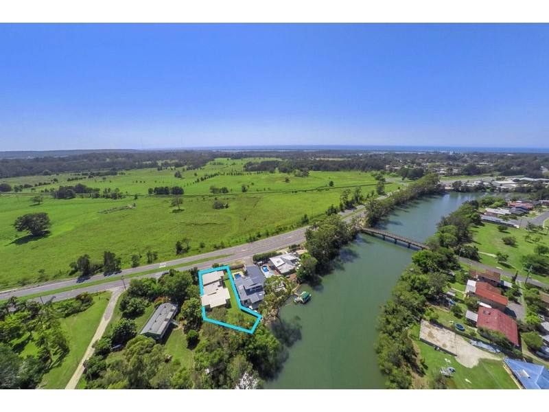 4419 Giinagay Way, Urunga NSW 2455
