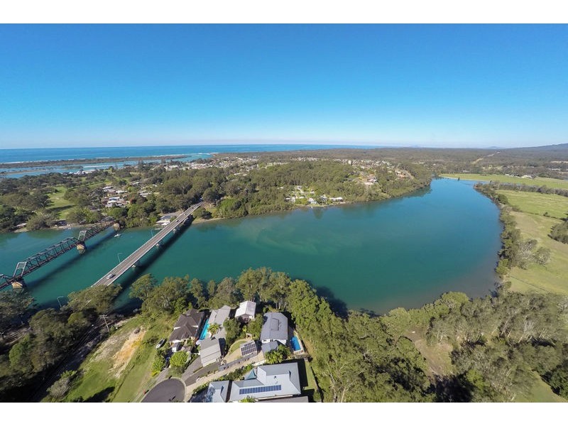 8 Dolphin Court, Urunga NSW 2455