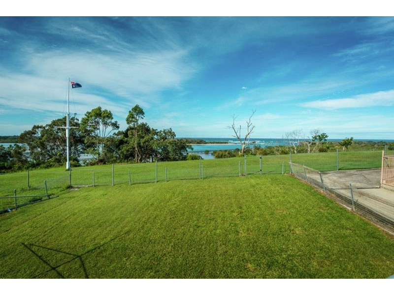 14 Morgo Street, Urunga NSW 2455
