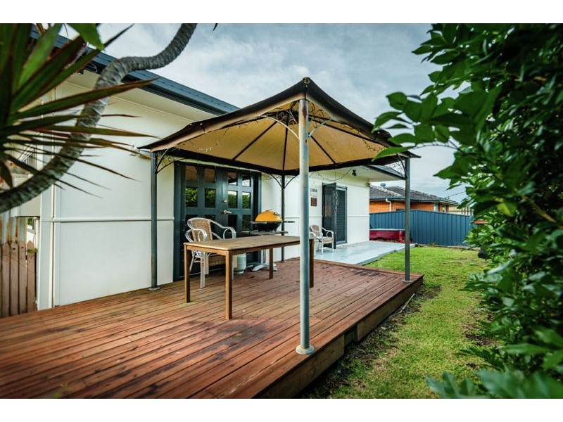10 High Street, Urunga NSW 2455