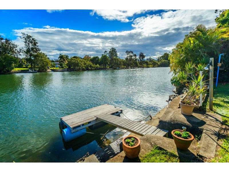 15 Marina Crescent, Urunga NSW 2455