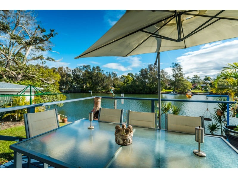 15 Marina Crescent, Urunga NSW 2455