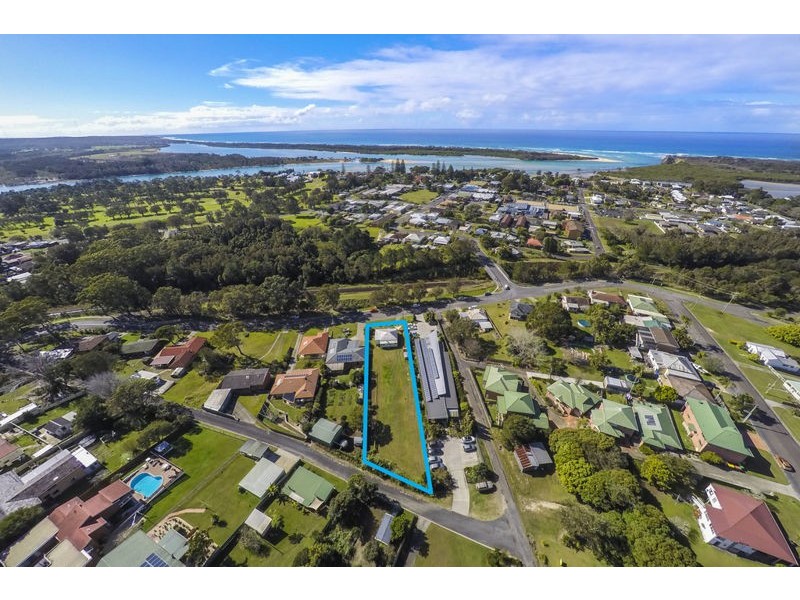 18 Fitzroy Street, Urunga NSW 2455