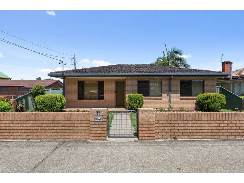 11 Bowra Street, Urunga NSW 2455