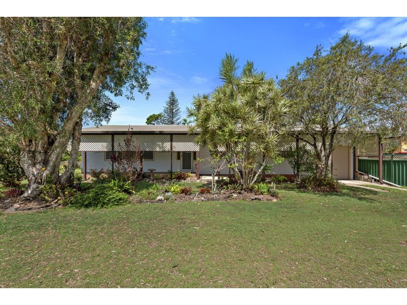 19 Azalea Ave, Mylestom NSW 2454