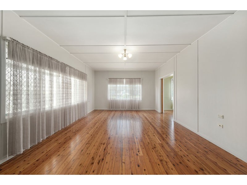 19 Azalea Ave, Mylestom NSW 2454