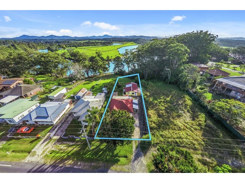 4193 Giinagay Way, Urunga NSW 2455