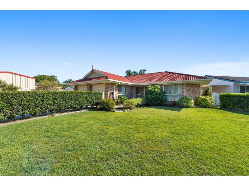 16 Azalea Avenue, Mylestom NSW 2454