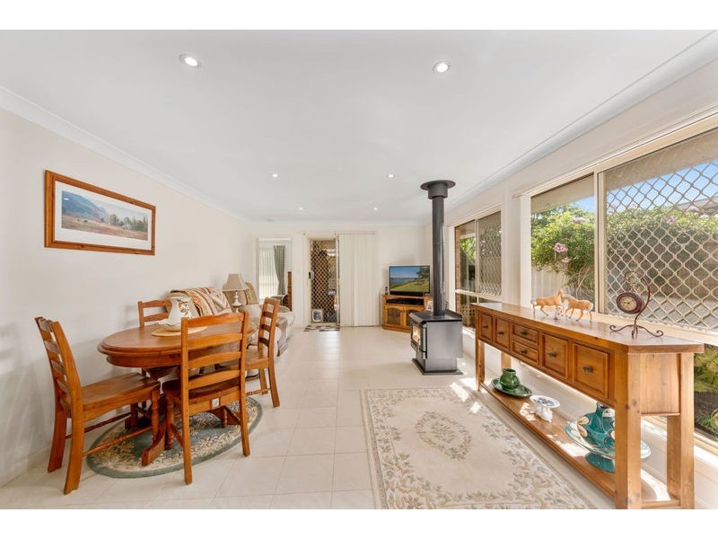 16 Azalea Avenue, Mylestom NSW 2454