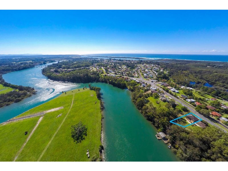 4147 Giinagay Way, Urunga NSW 2455