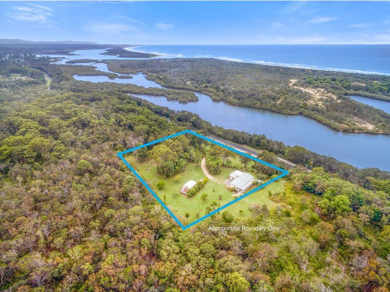 142 Hungry Head Road, Urunga NSW 2455