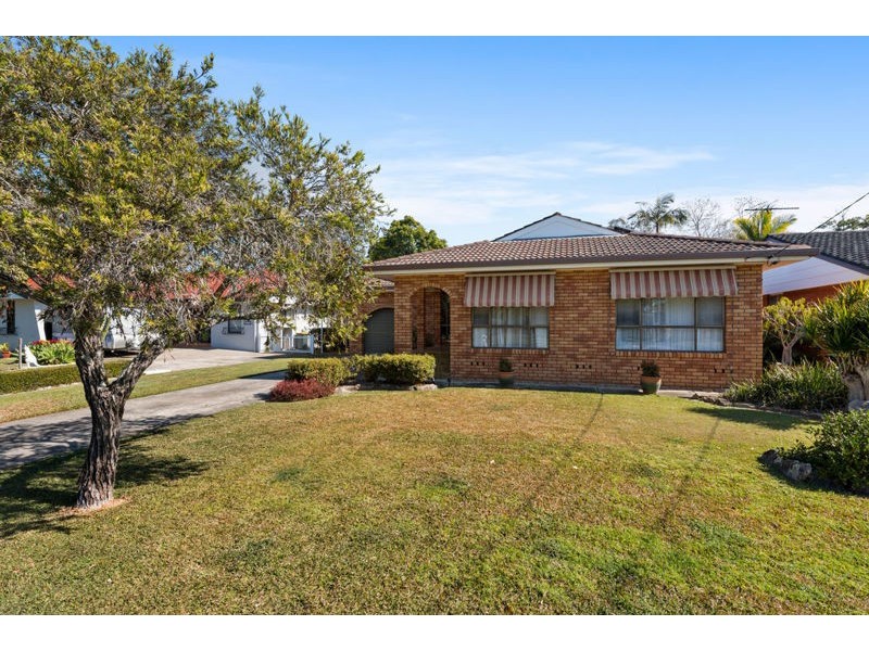 17 Newry Island Drive, Urunga NSW 2455