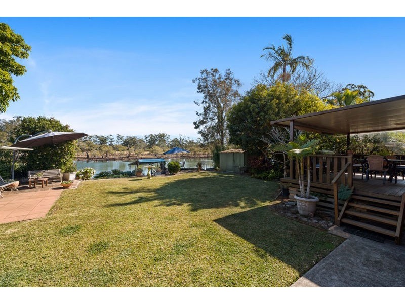 17 Newry Island Drive, Urunga NSW 2455