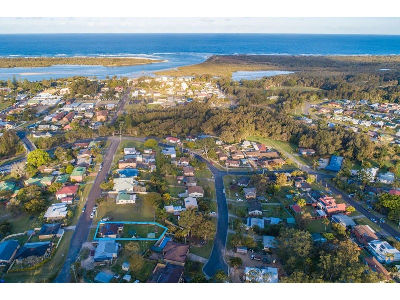 1 Newry Street, Urunga NSW 2455