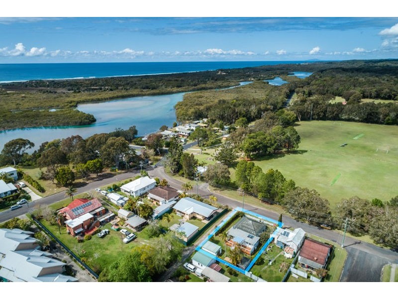 32 South Street East, Urunga NSW 2455