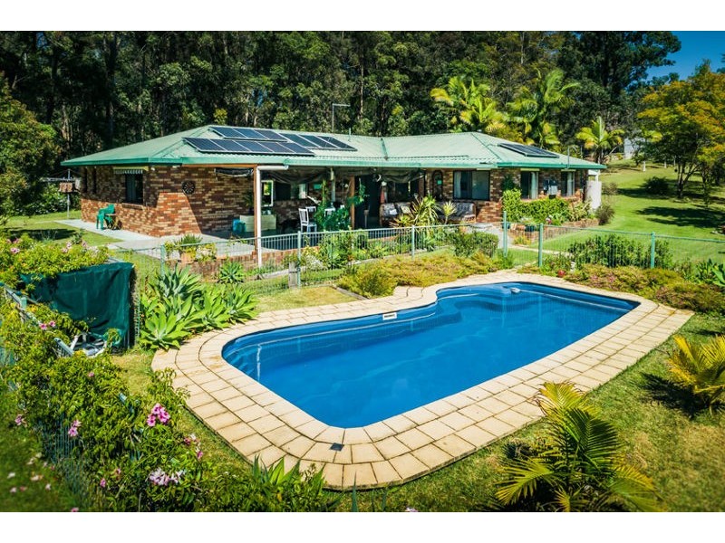 11 Brutons Road, Raleigh NSW 2454