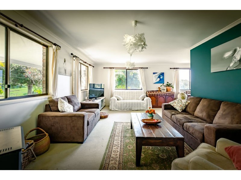 11 Brutons Road, Raleigh NSW 2454