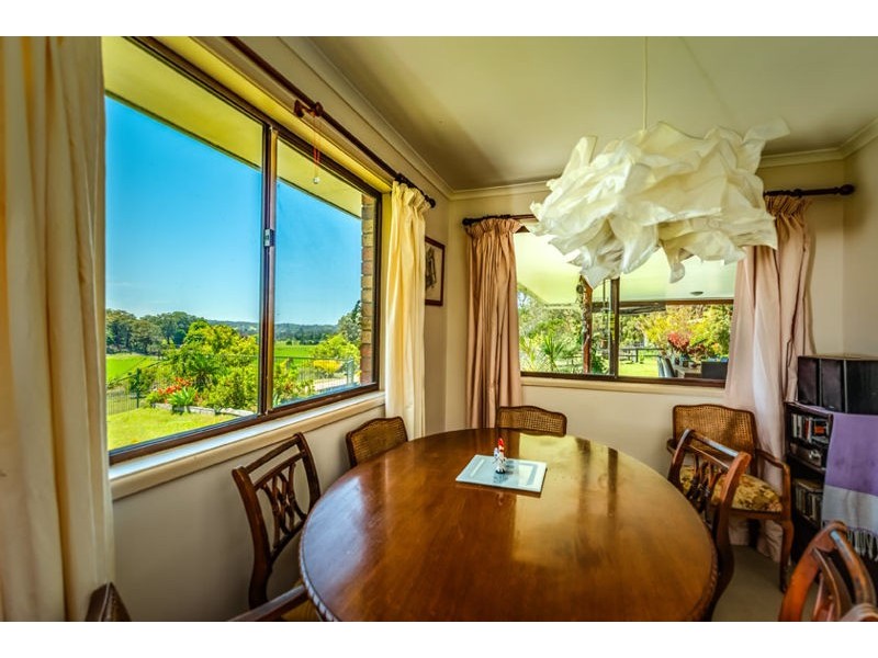 11 Brutons Road, Raleigh NSW 2454