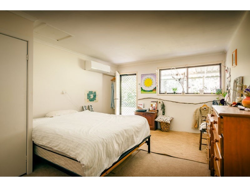 11 Brutons Road, Raleigh NSW 2454