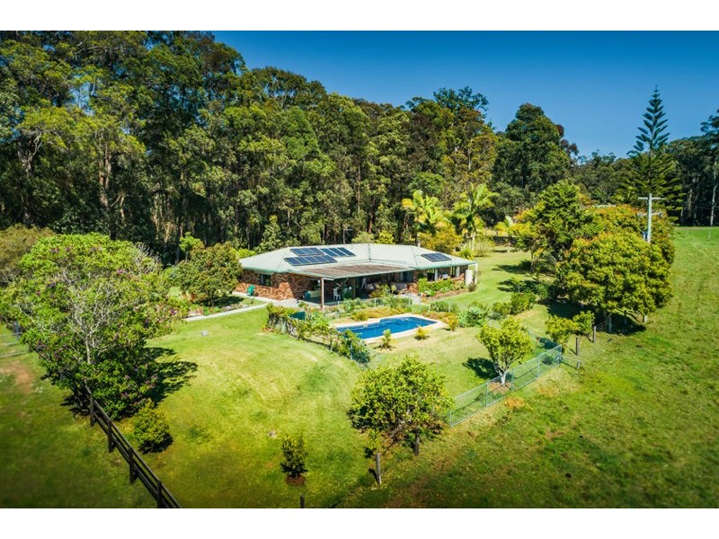 11 Brutons Road, Raleigh NSW 2454