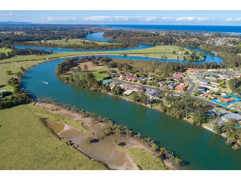 16 Burrawong Parade, Urunga NSW 2455