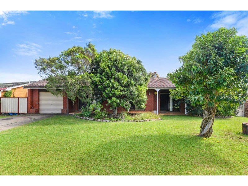 11 Rosedale Drive, Urunga NSW 2455