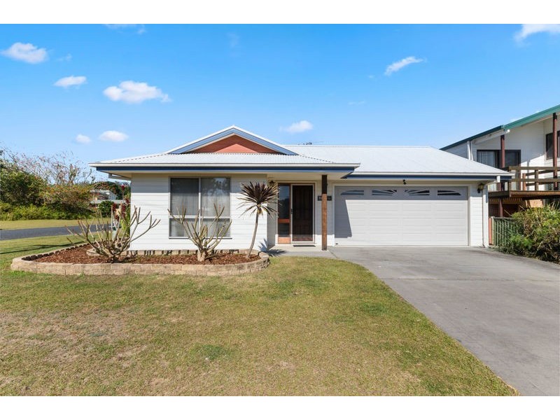 1 Wedgewood Avenue, Mylestom NSW 2454