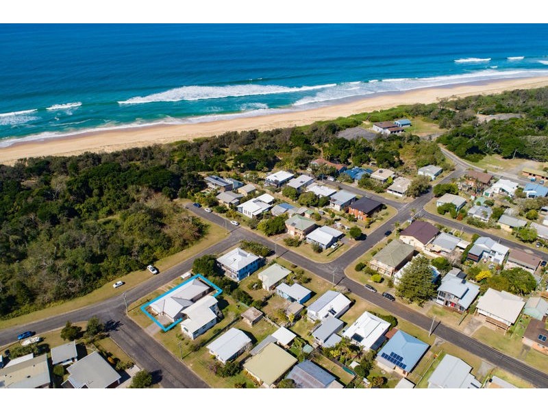 1 Wedgewood Avenue, Mylestom NSW 2454