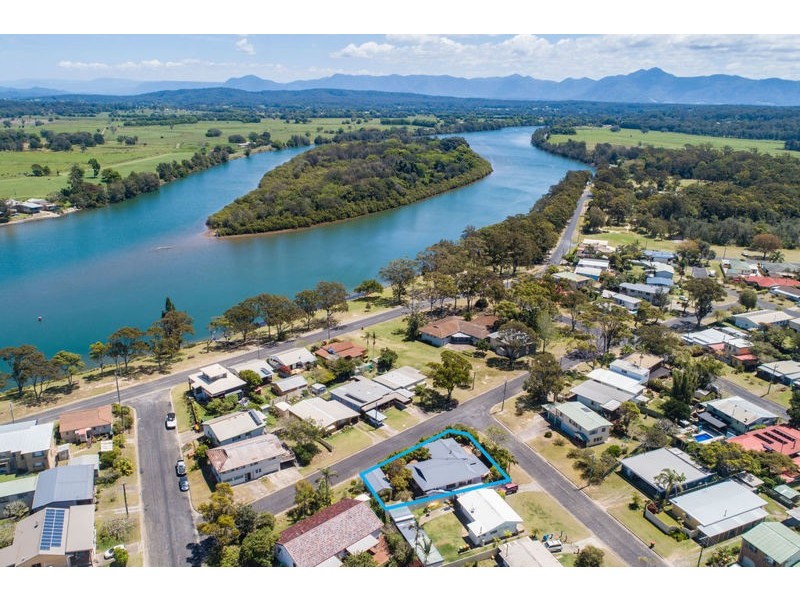9 Grevillea Avenue, Mylestom NSW 2454