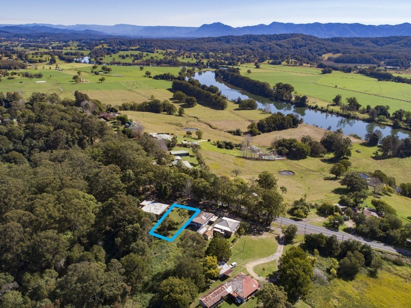 79 Waterfall Way, Raleigh NSW 2454